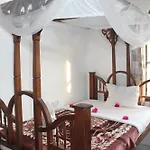 Garden Lodge