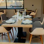 New Amaan Hotel