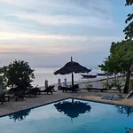 Menai Bay Beach Bungalows