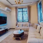 Ais Apartments