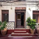 Karibu Inn