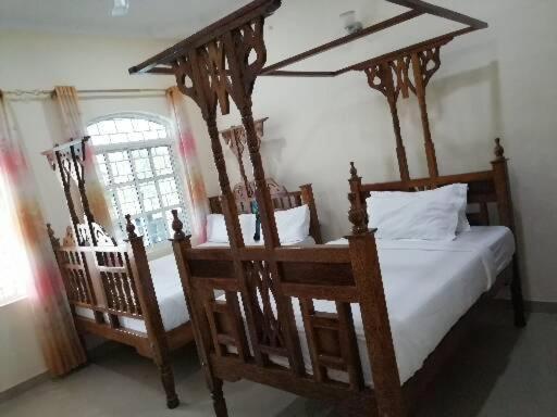 Salhiya Lodge