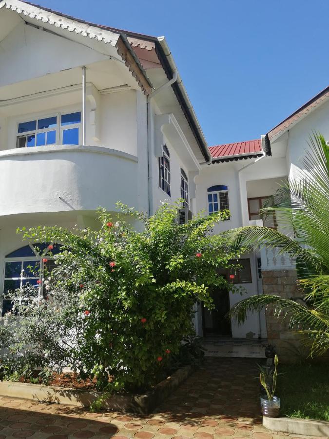 Salhiya Lodge