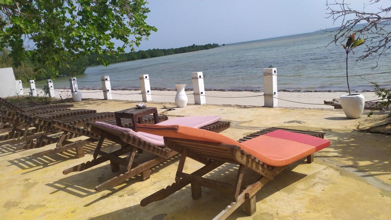 Menai Bay Unguja Ukuu