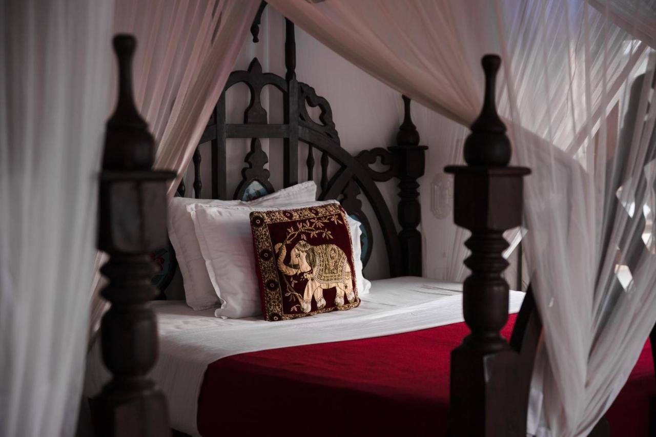 Tembo House Hotel