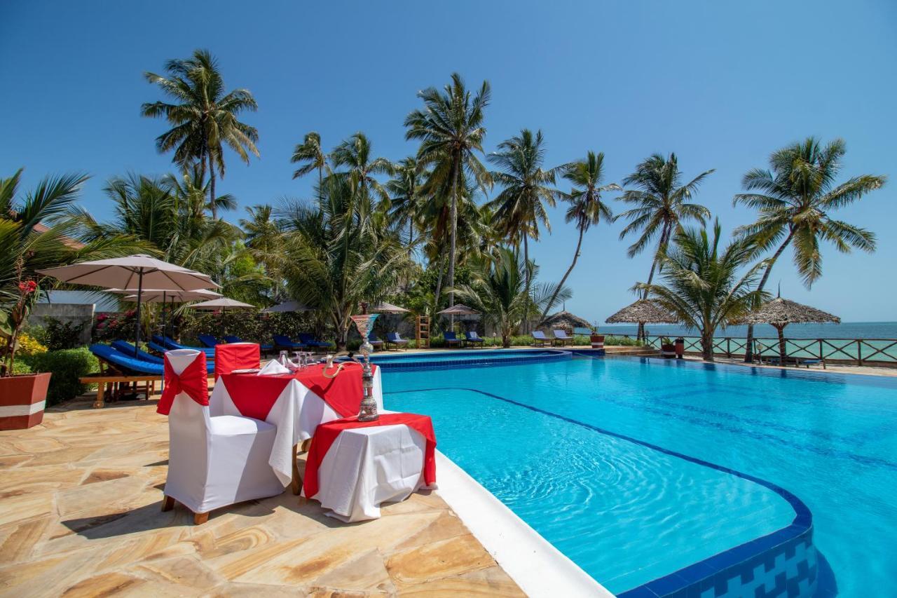 Sunny Palms Hotel 4*