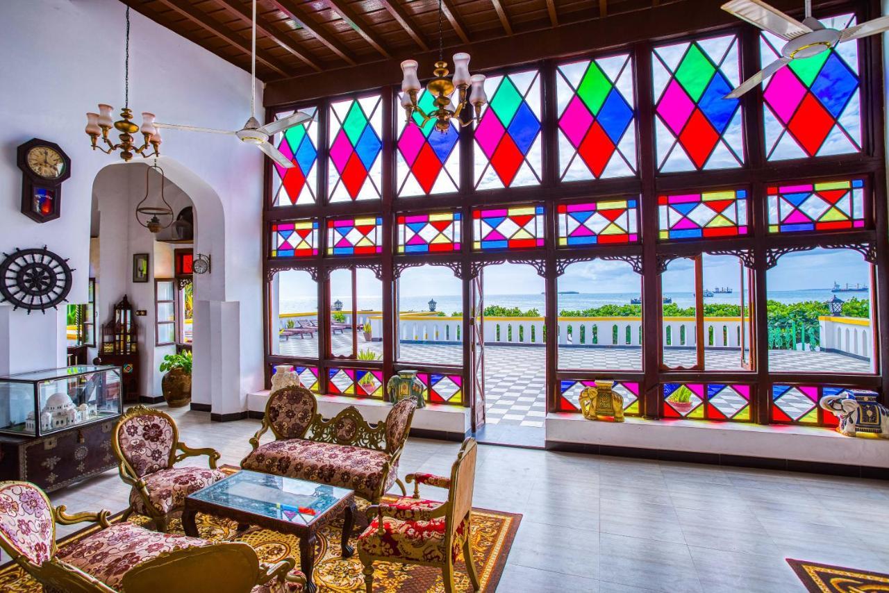 Tembo House Hotel 4*