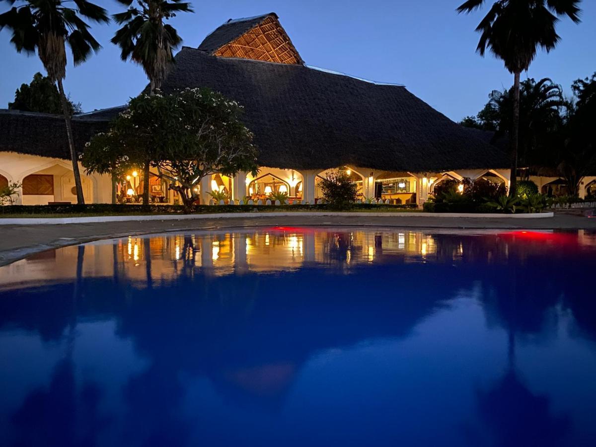 Resort Zanzibar Beach Resort 3*