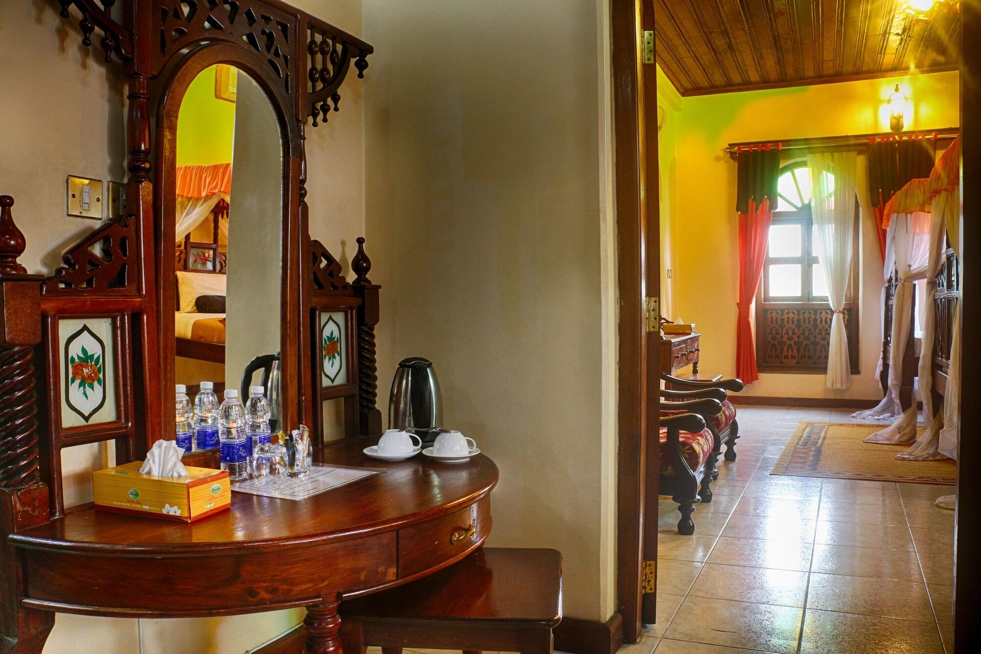 Tausi Palace Hotel