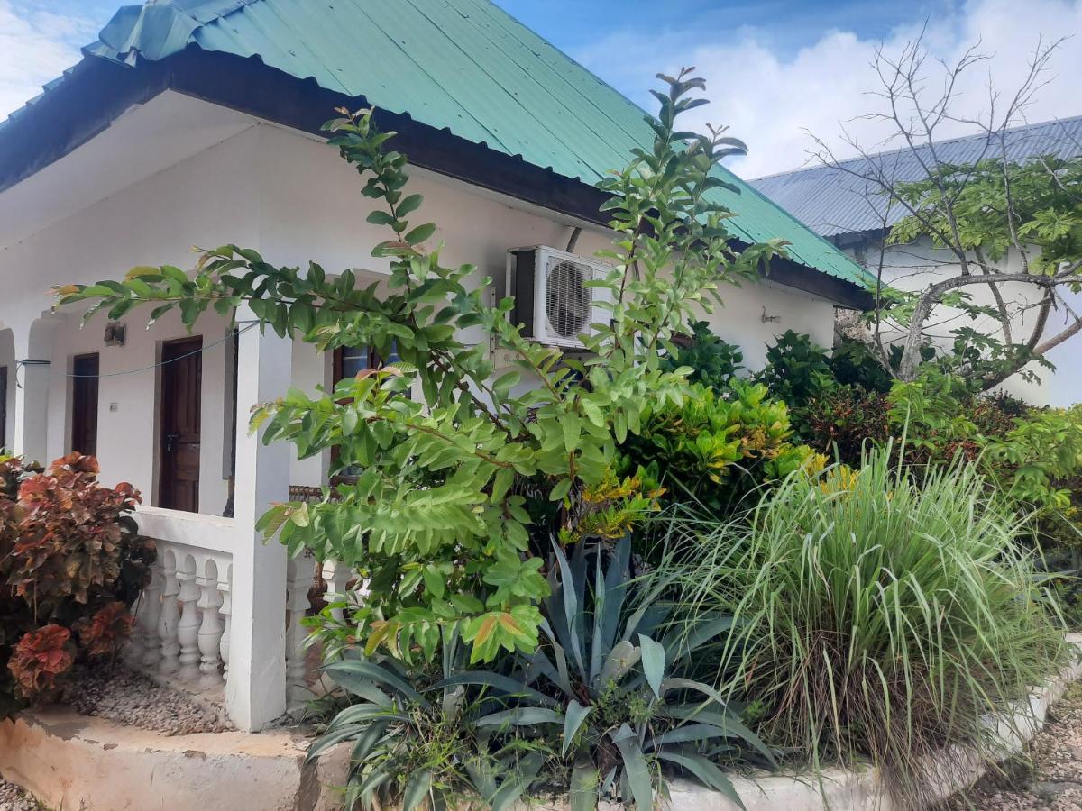 Bed & Breakfast Ames 3*