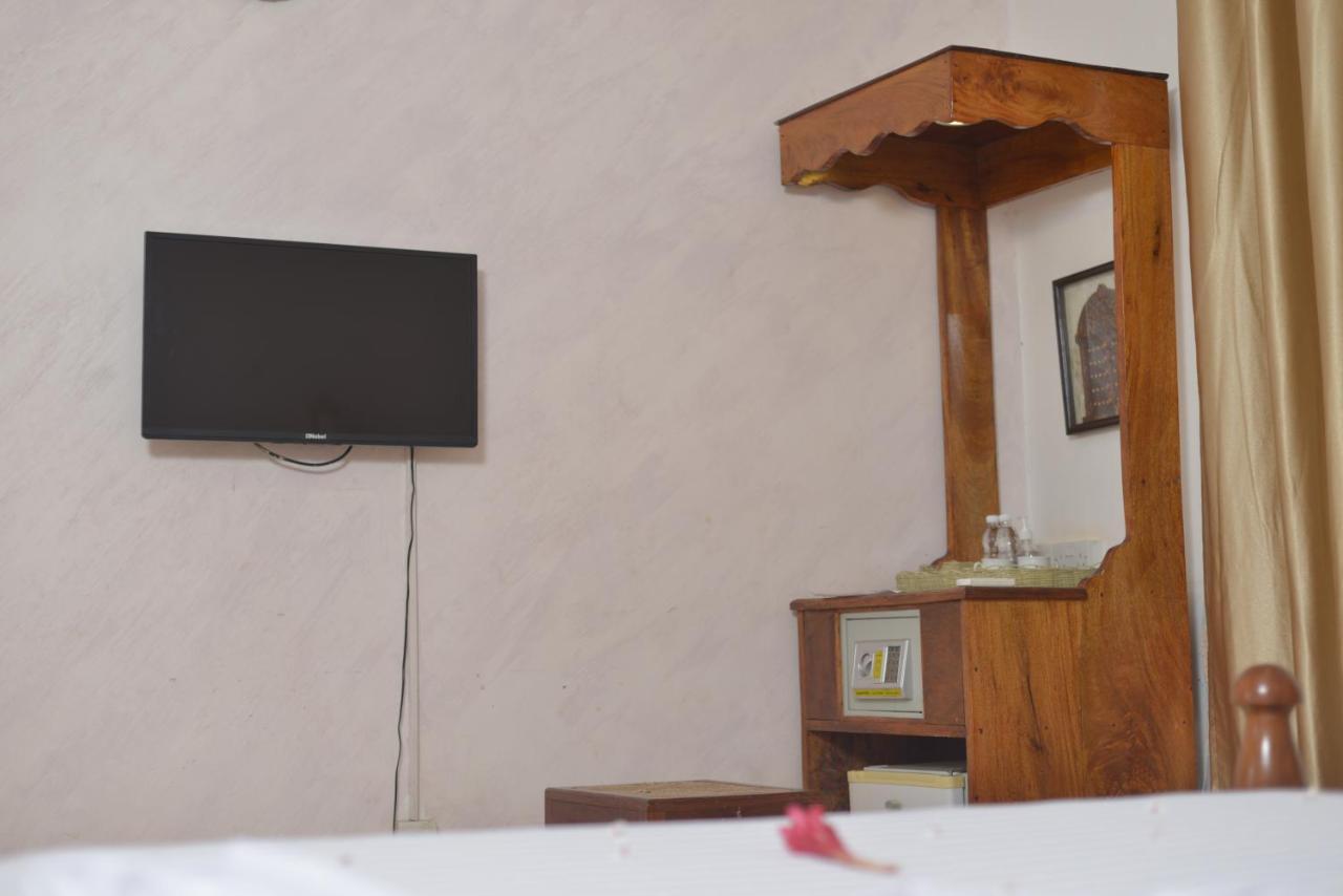 Inn Chukwani Executive