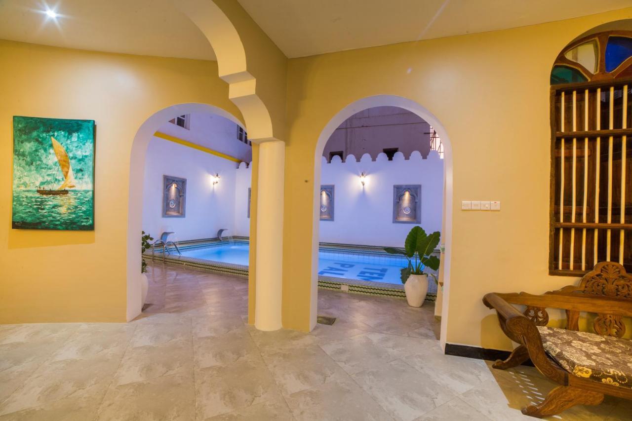 Tembo Palace 4*