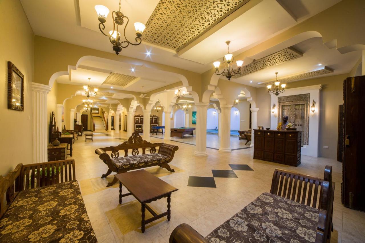 Hotel Tembo Palace 4*