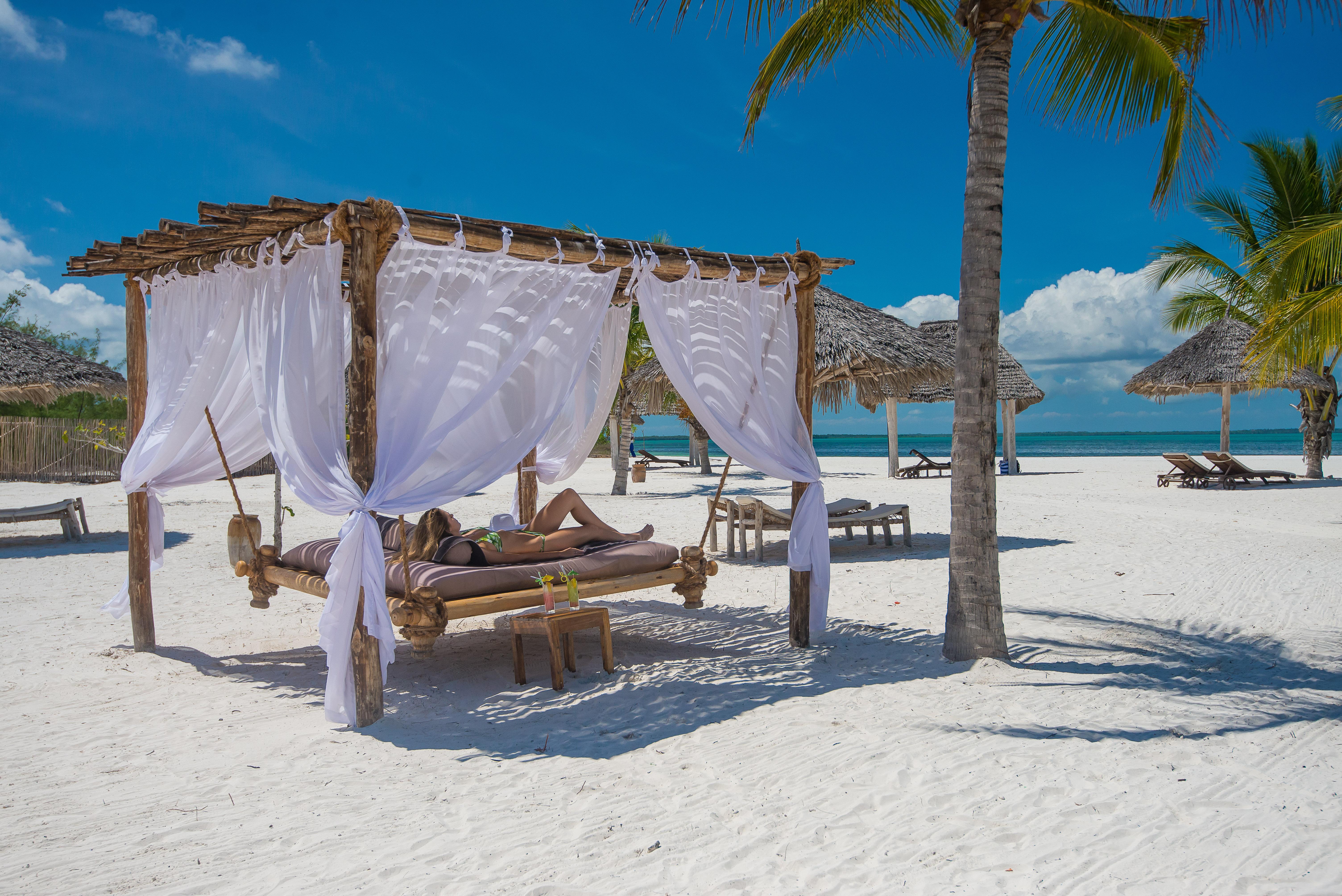 Konokono And Isaraya Luxury Overwater 5* Michamvi Kae