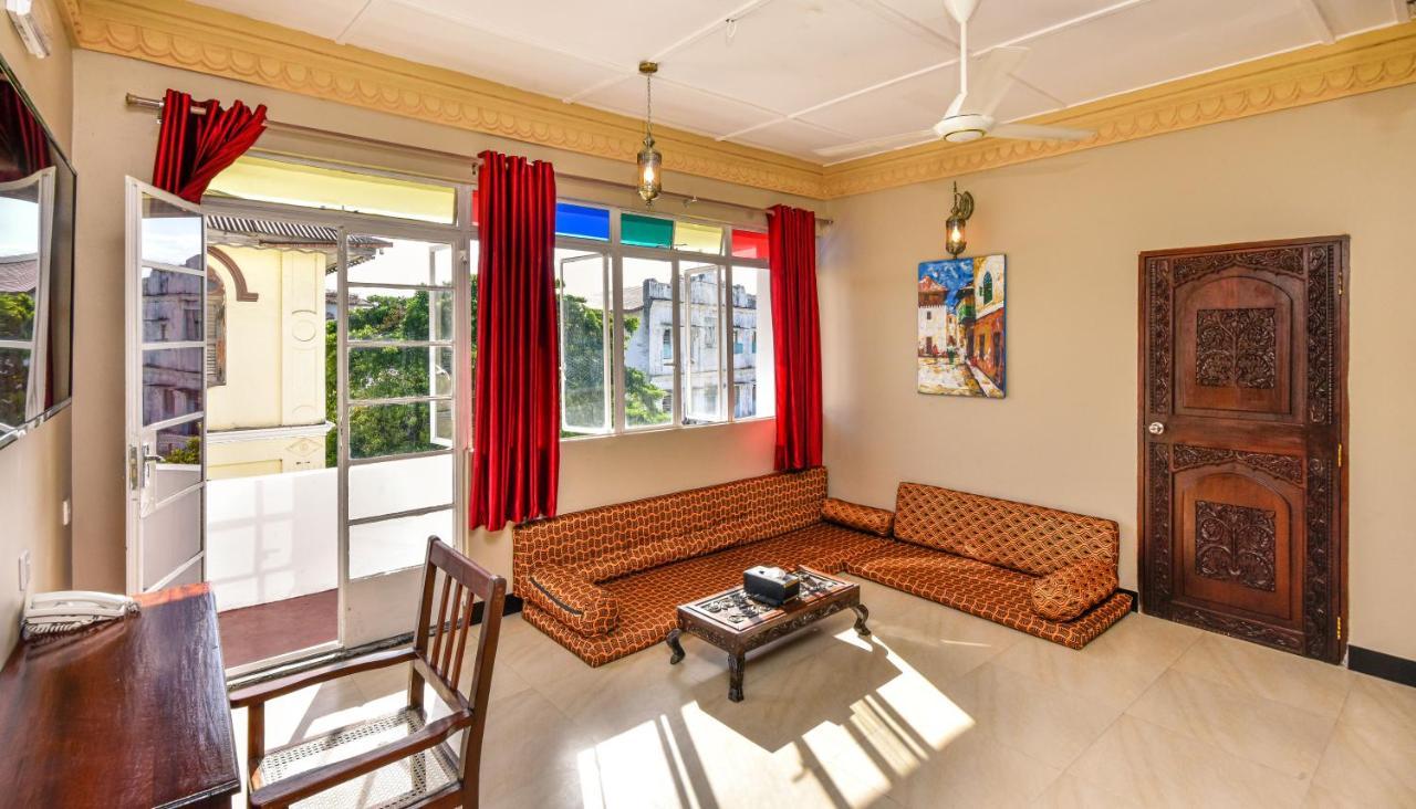 Tembo House