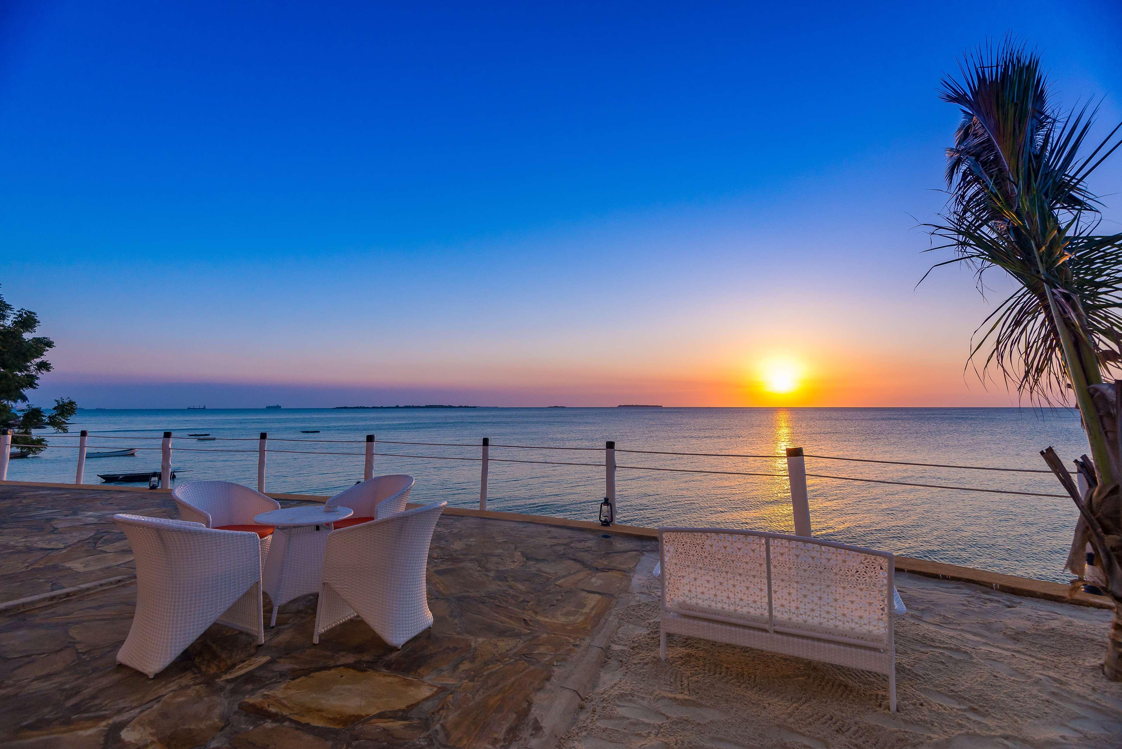 Golden Tulip 4*