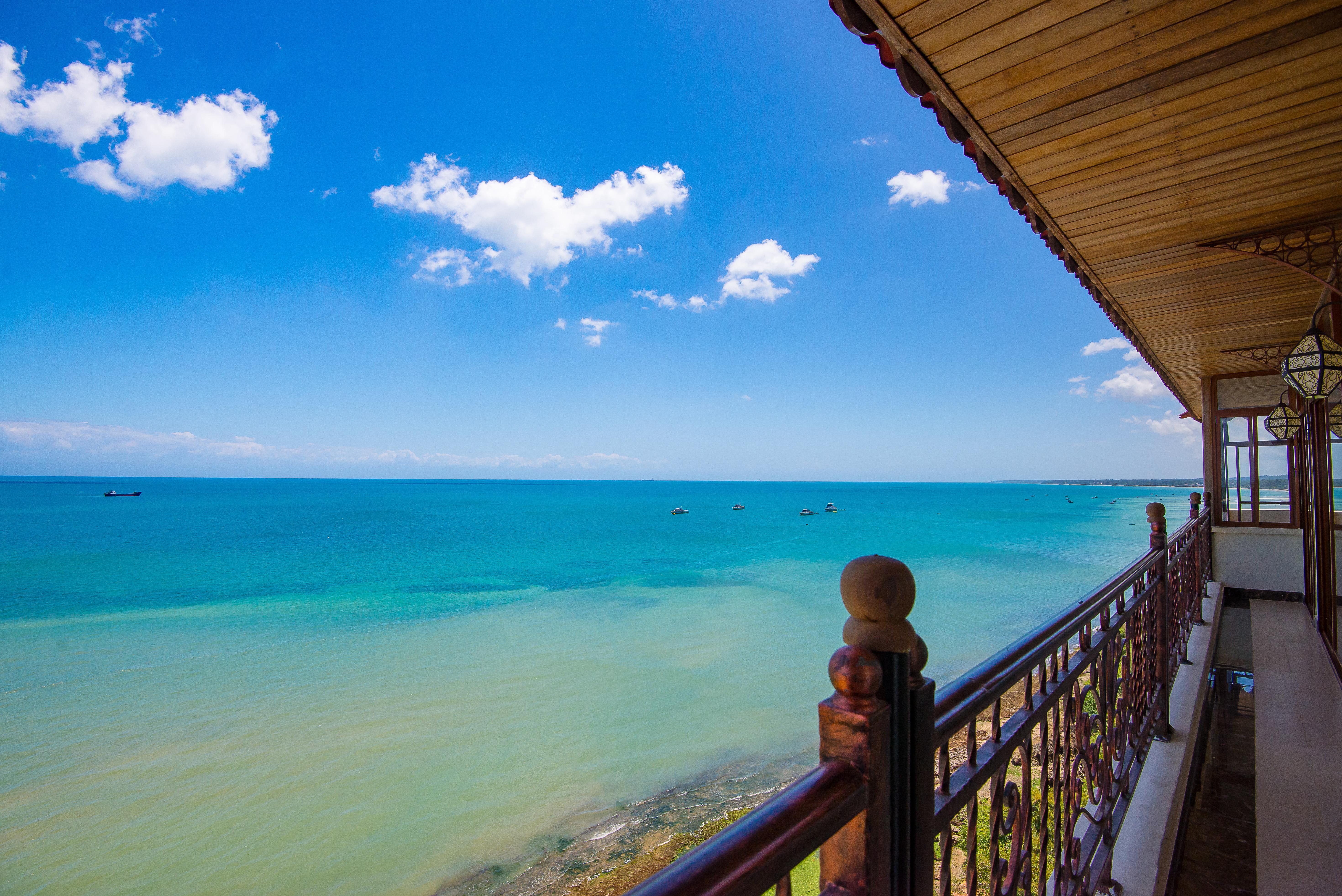 Hotel Golden Tulip 4*