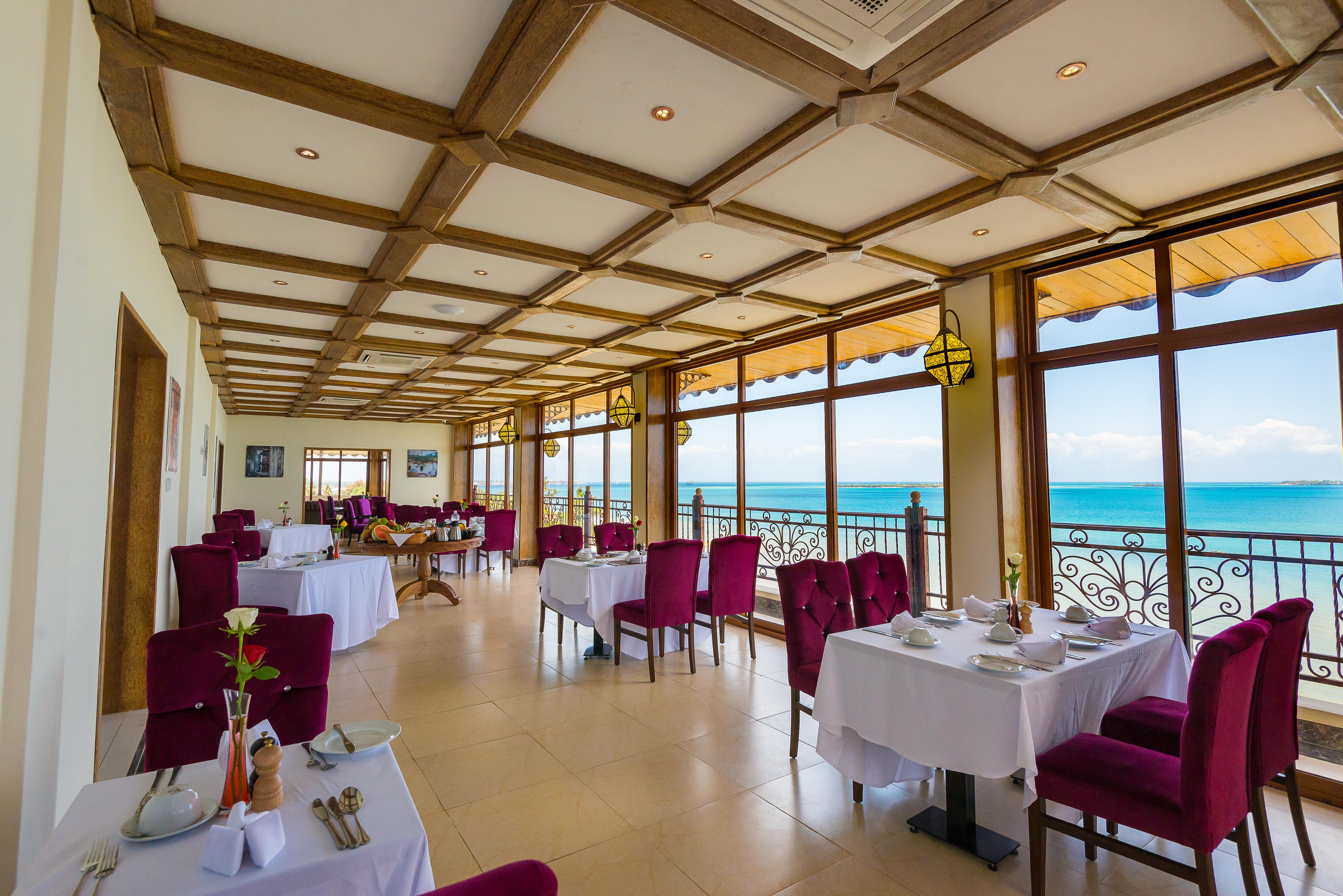 Hotel Golden Tulip 4*