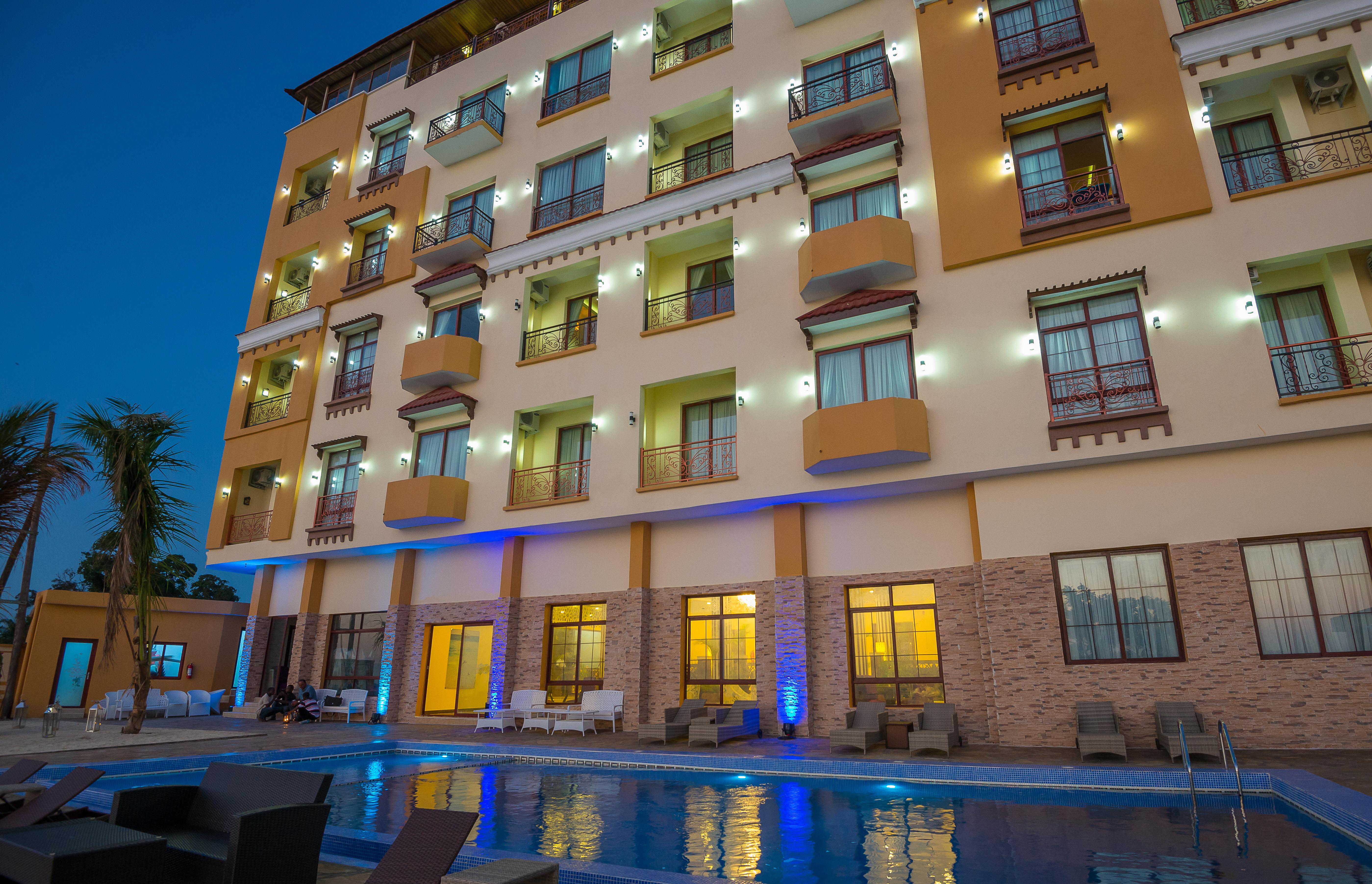 Golden Tulip Hotel 4*