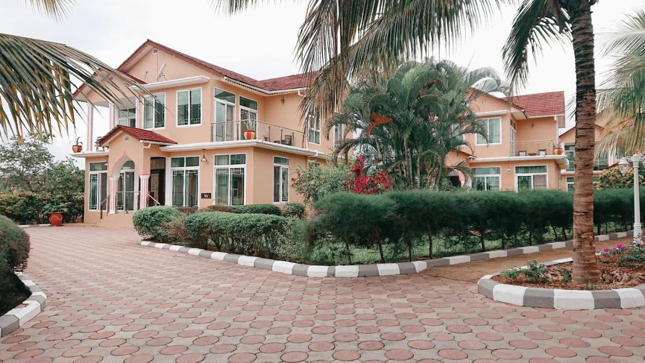 Royal Cliff