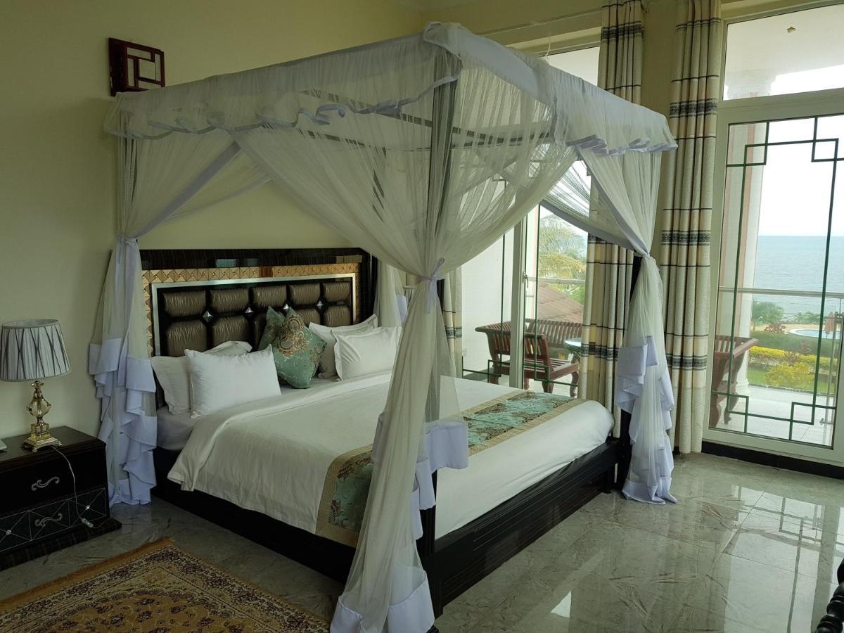Royal Cliff 4*