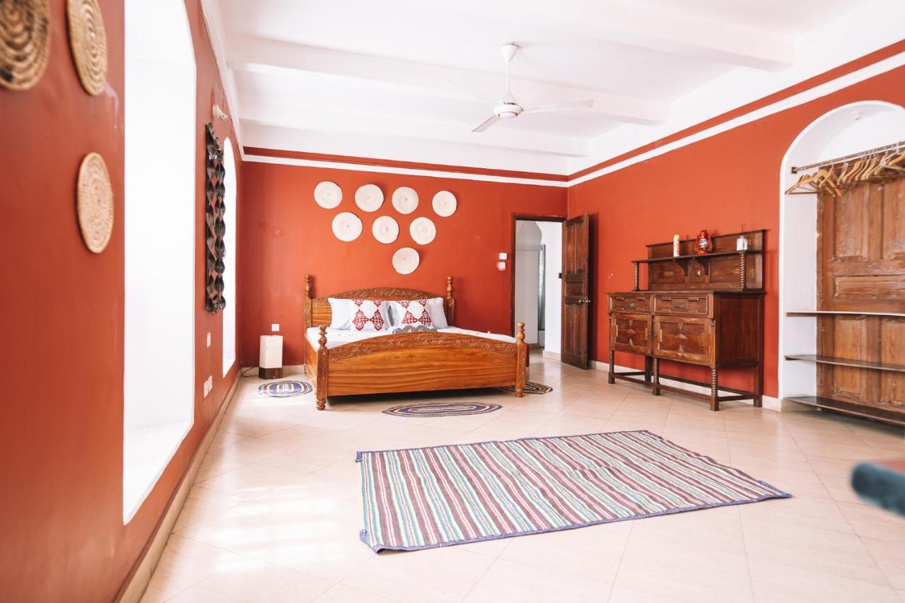 Stylish In Stone Town Apartment