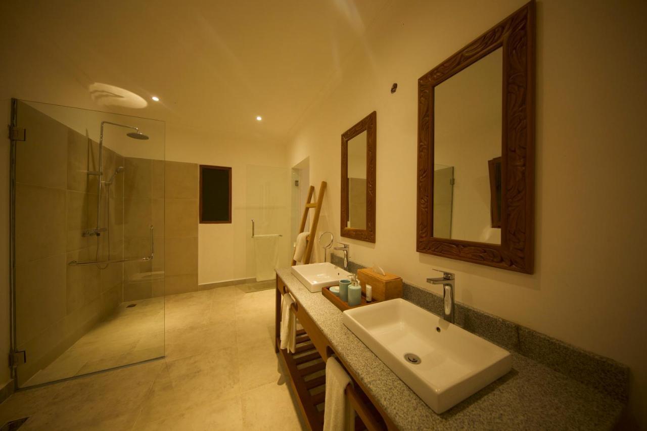 Kivuli Hotel 4*