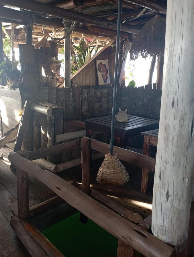 Dreamer's Island Floating Bungalows Botel Zanzibar