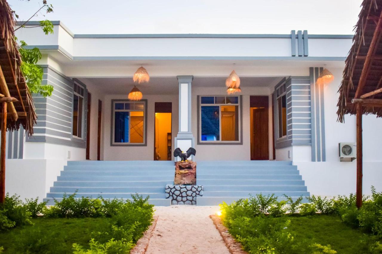 Uhuru House And Restaurant Apartment