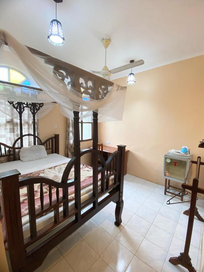 Garden Lodge