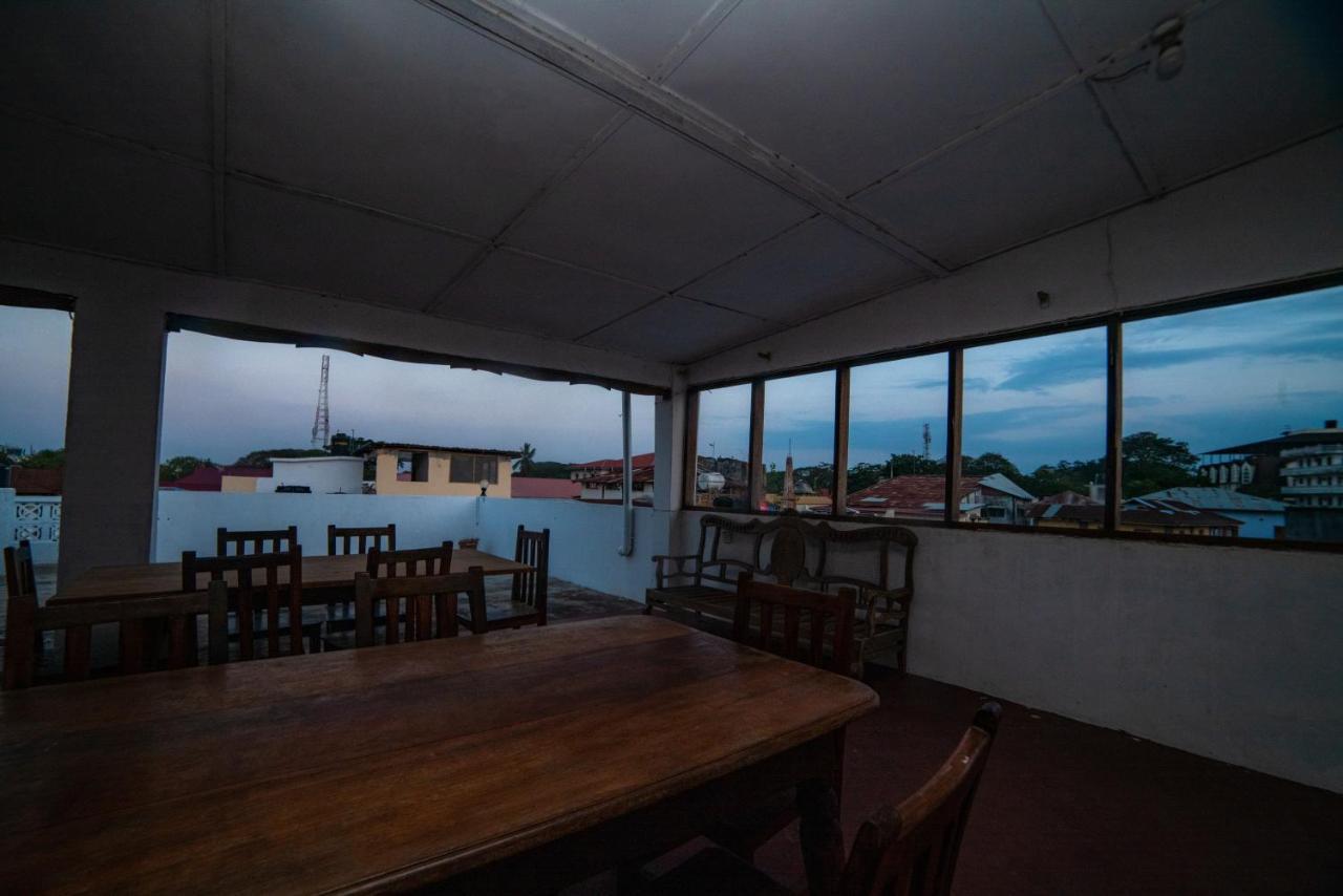 Flamingo Znz Guest house *
