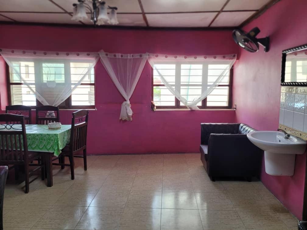 Funguni Homestay