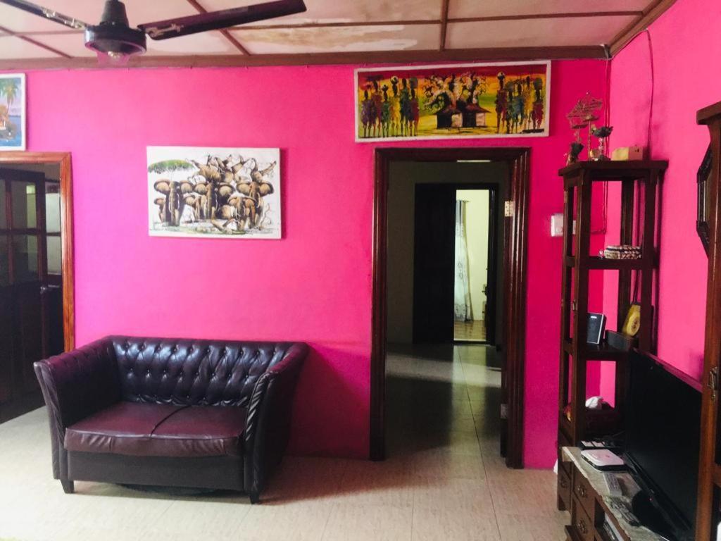 Funguni Homestay *
