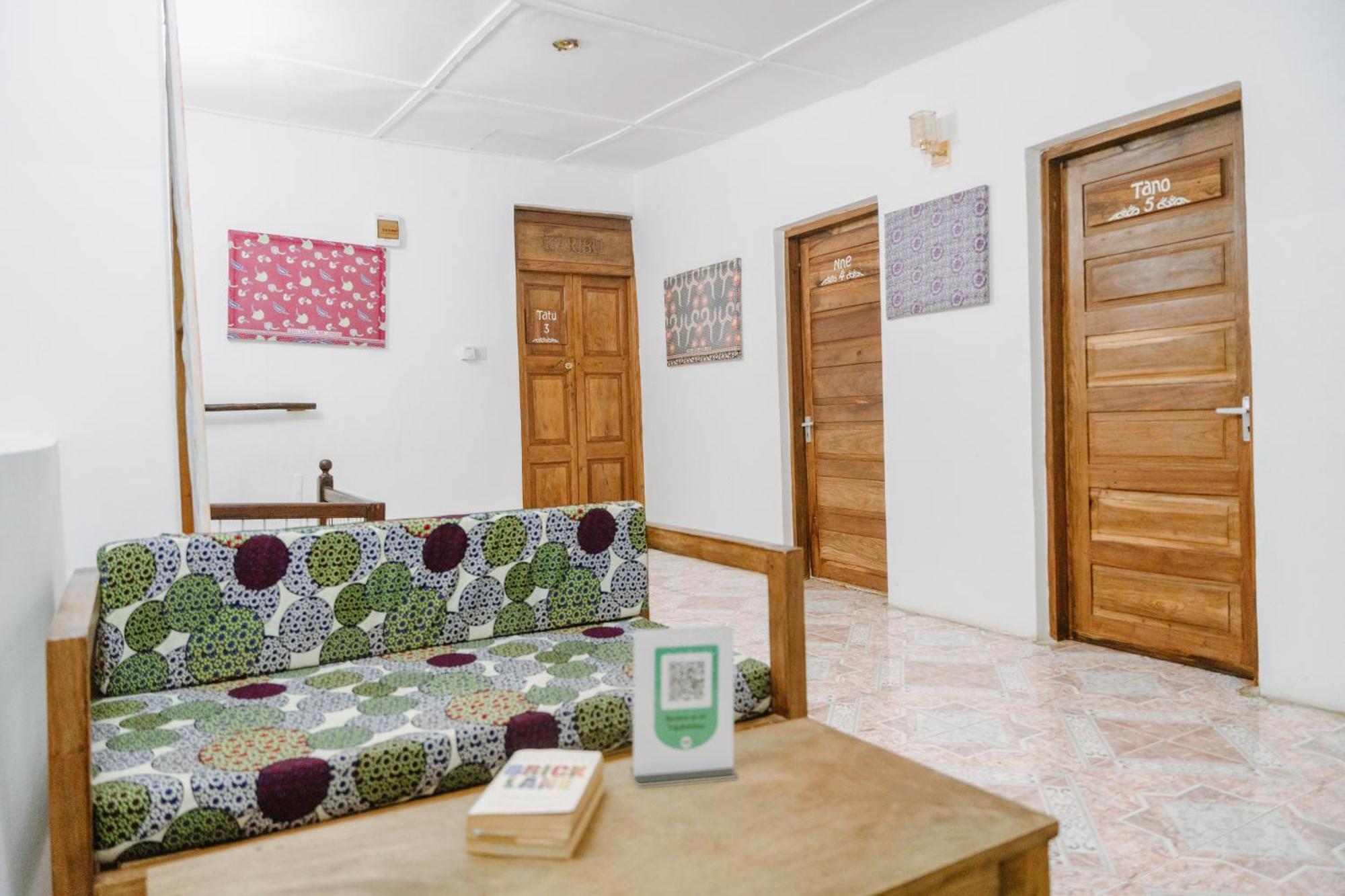 Shoki Shoki Hostel Zanzibar