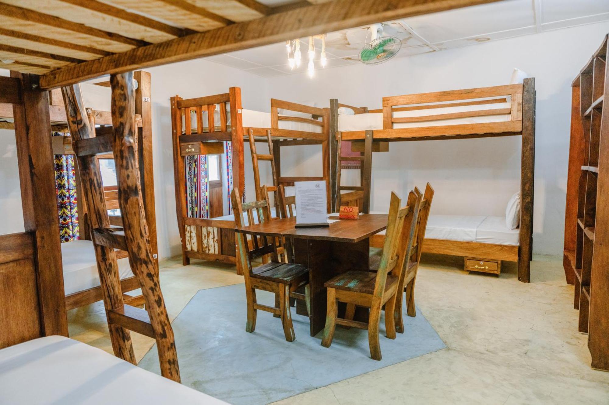 Hostel Shoki Shoki
