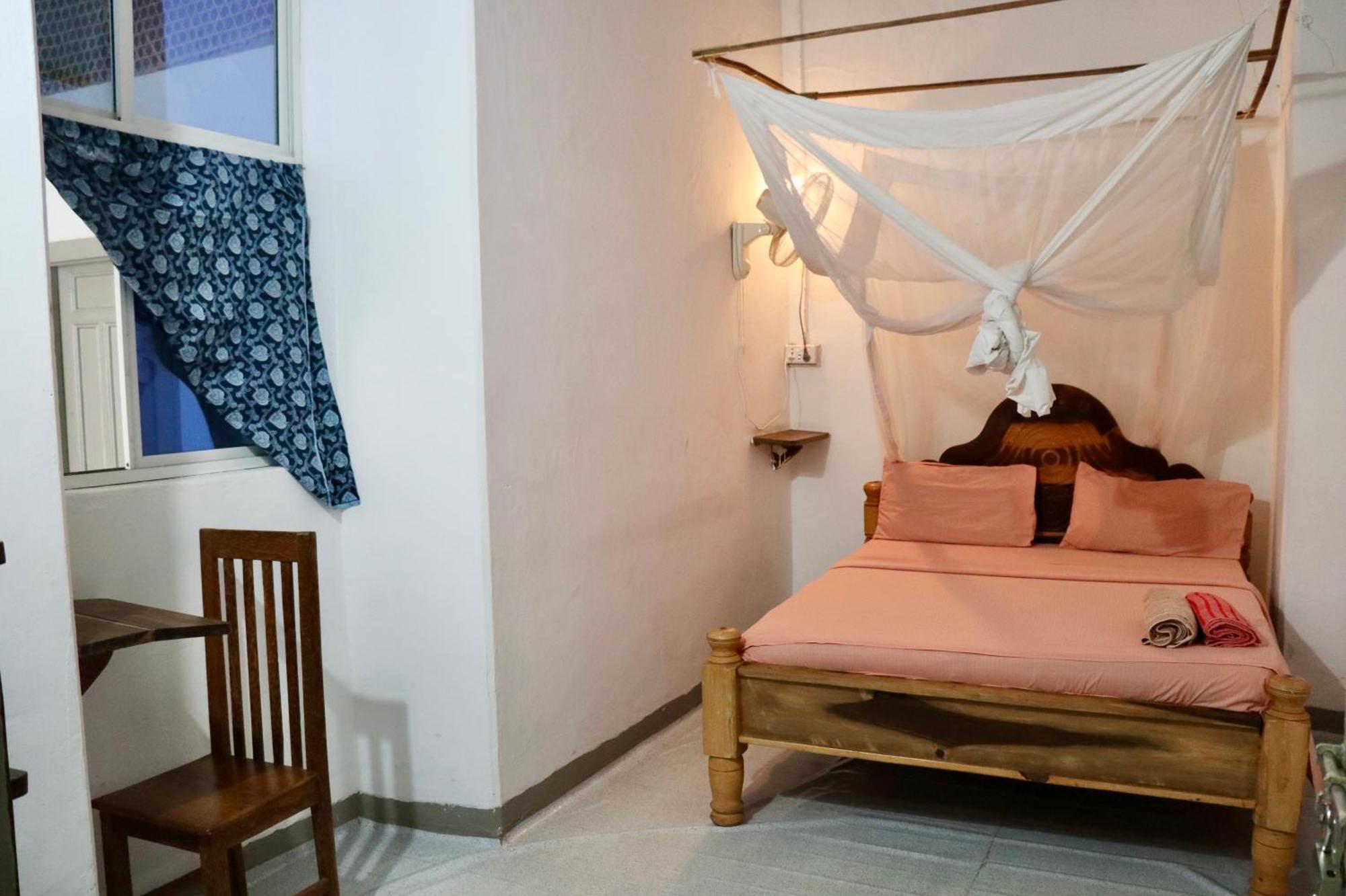 Balcony House 3*