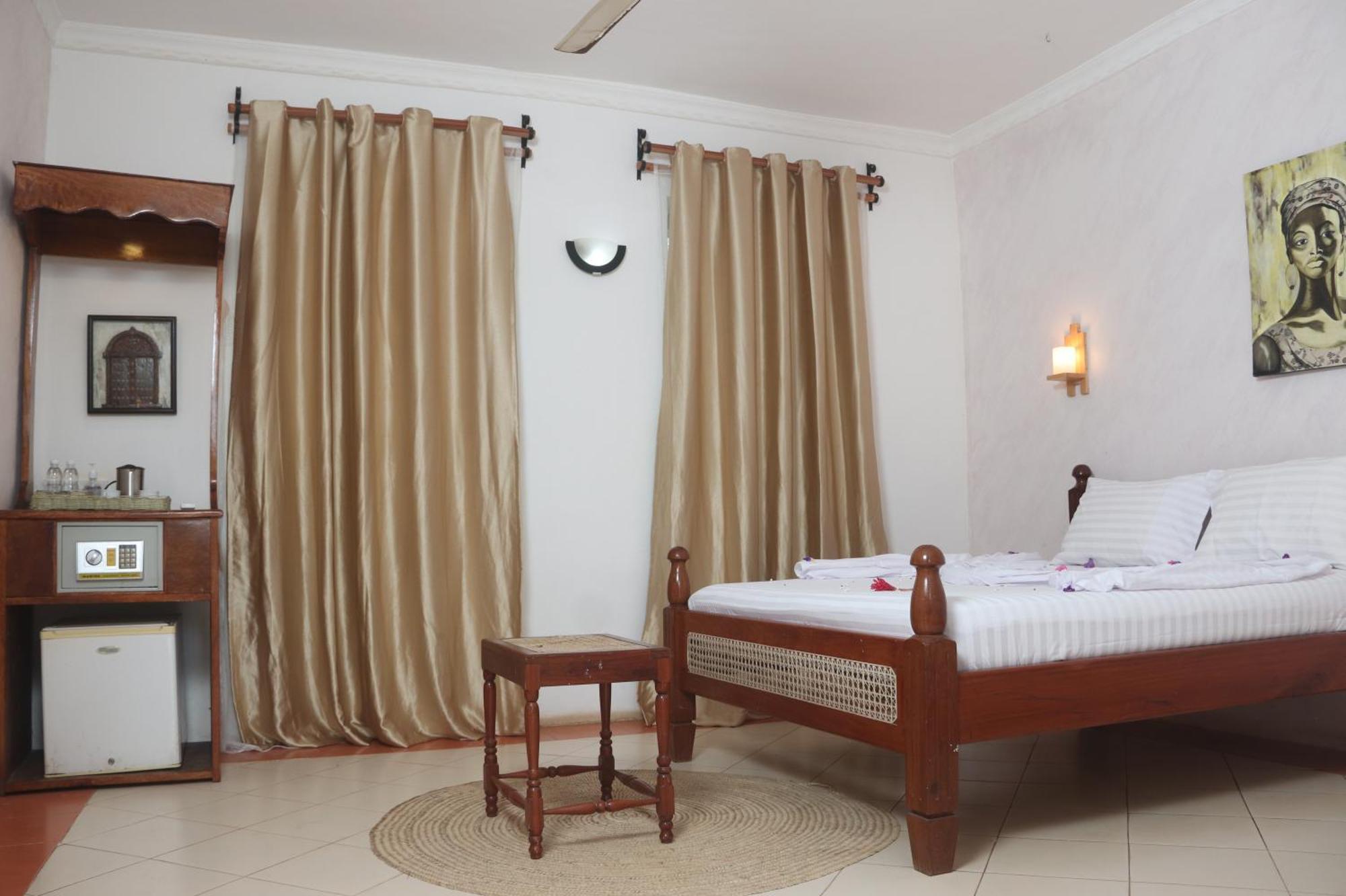 Inn Chukwani Executive