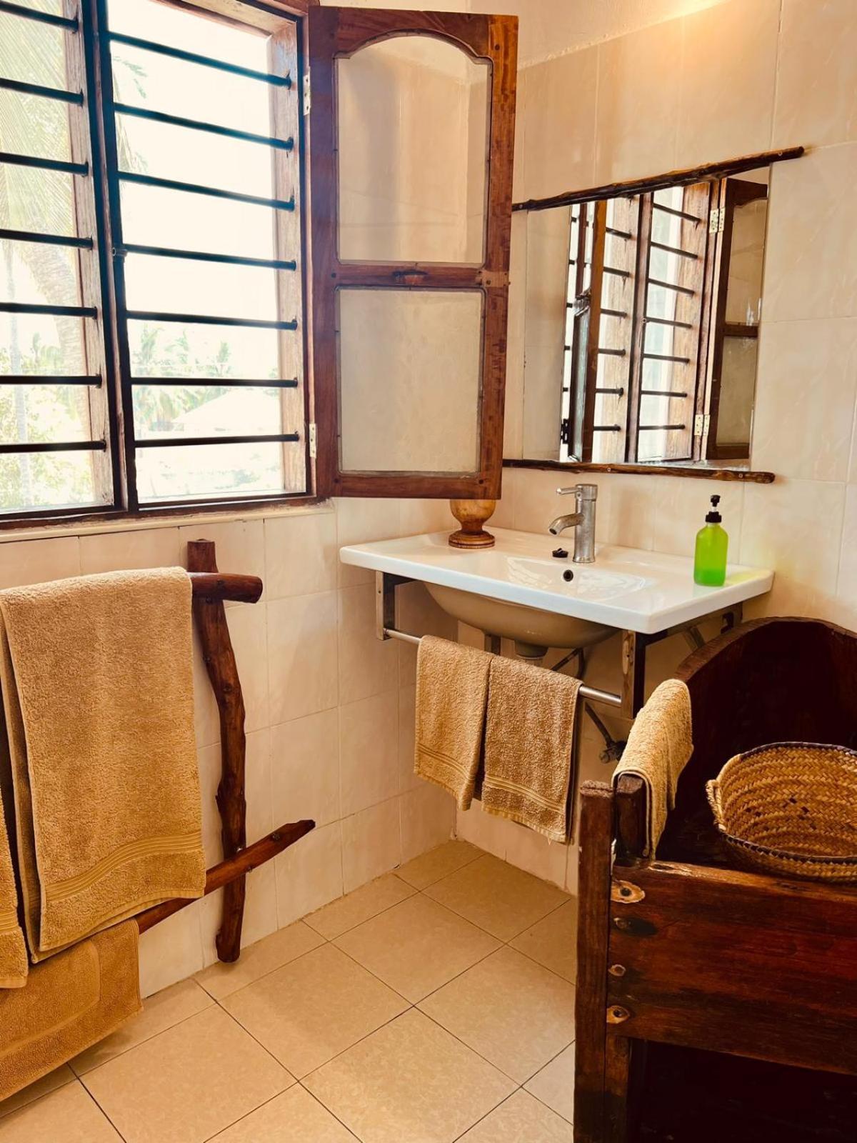 Helwas Zanzibar Bwejuu