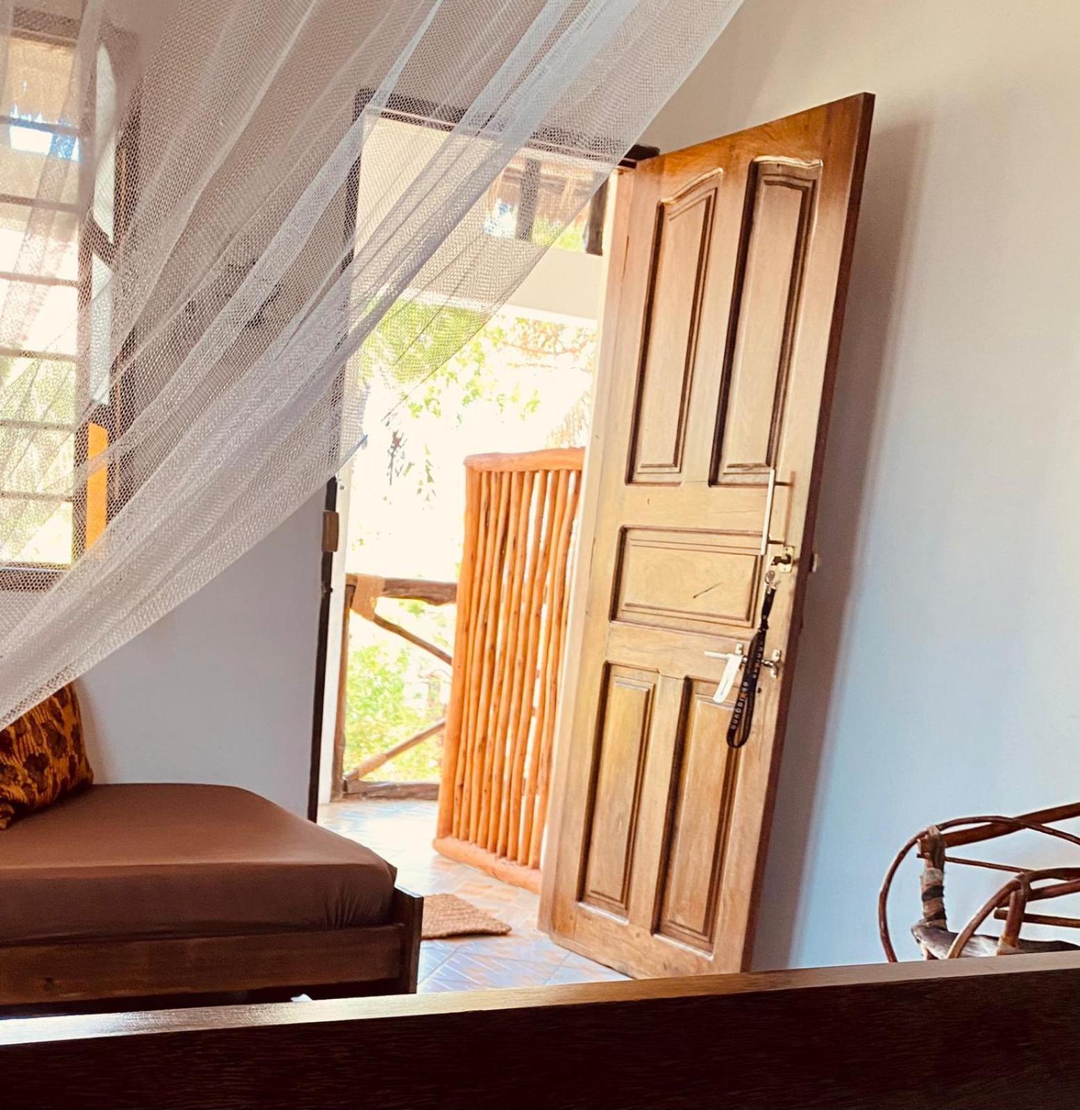 Helwas Zanzibar Guest house Bwejuu