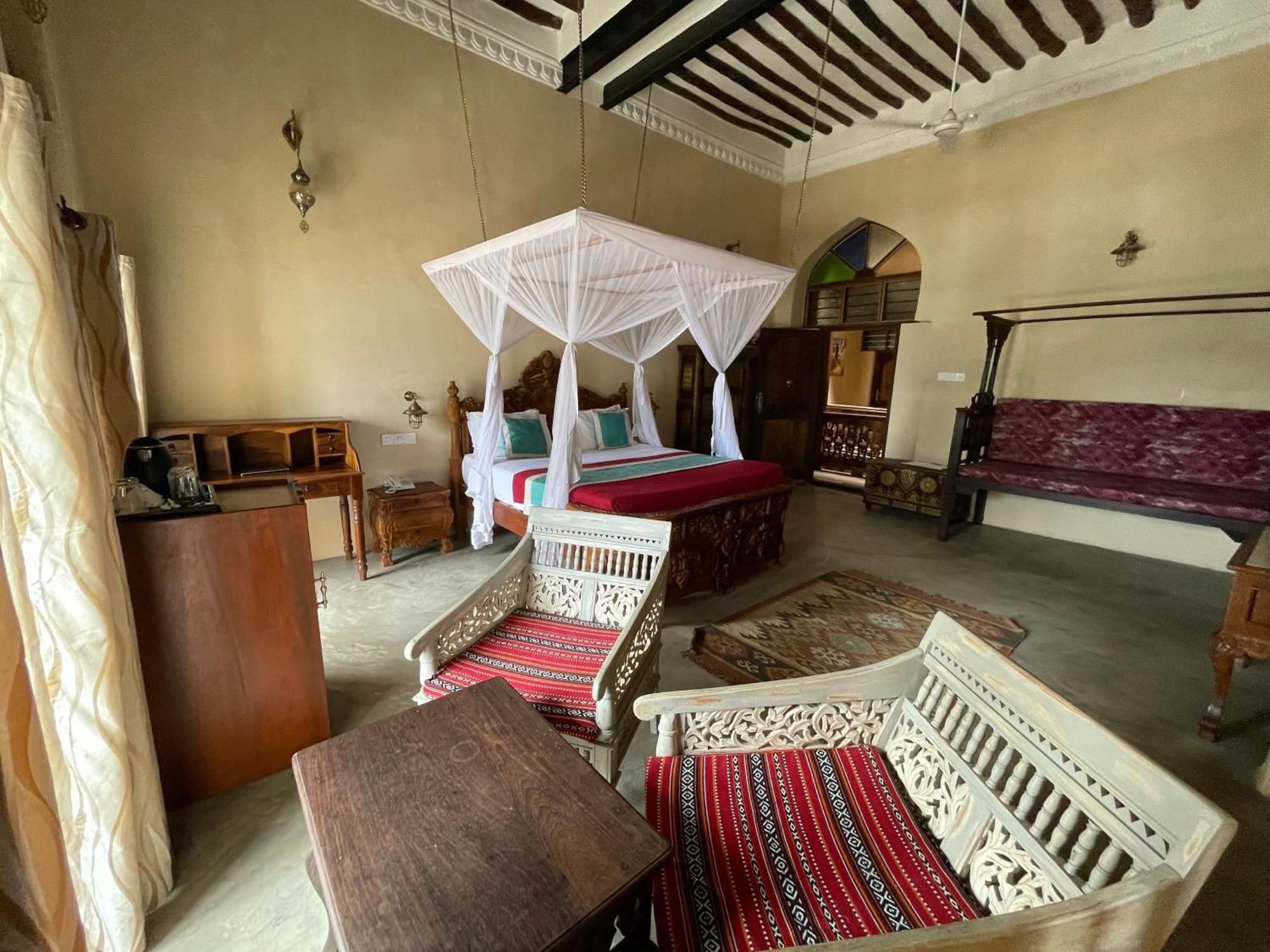 Mizingani Seafront Hotel 4*