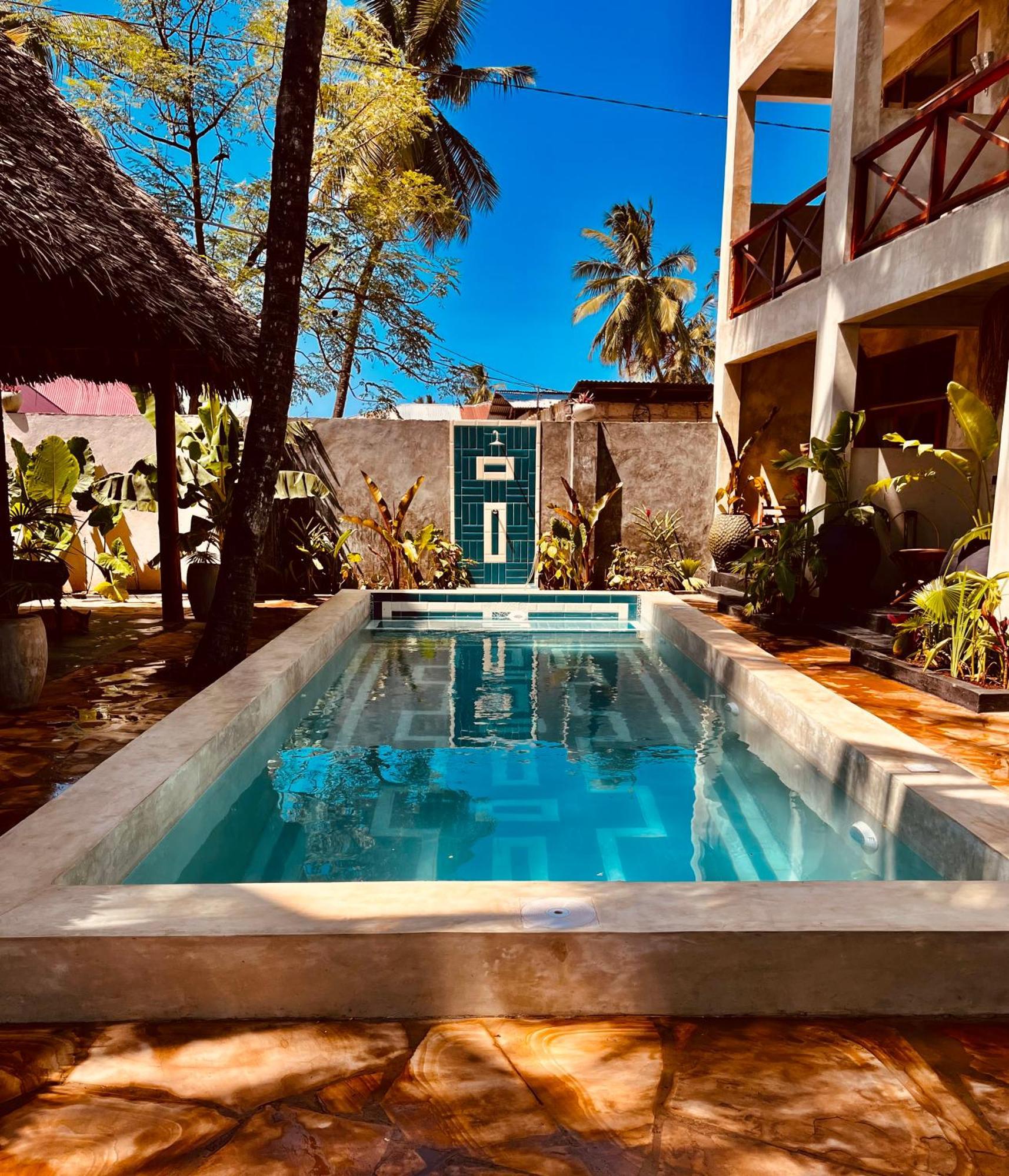 Bambam Zanzibar Resort 3*