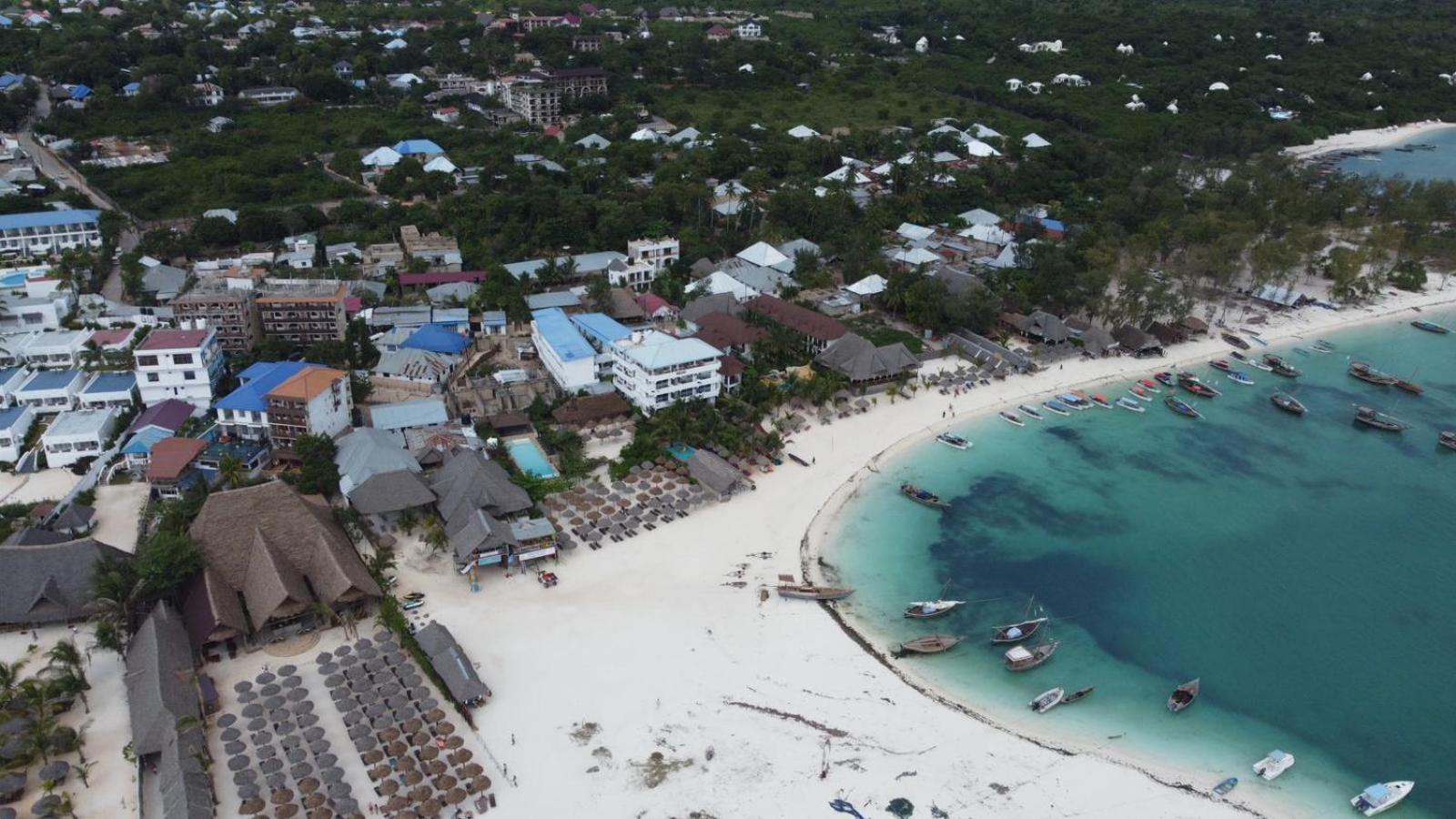 Sunseabar Hotel 4*
