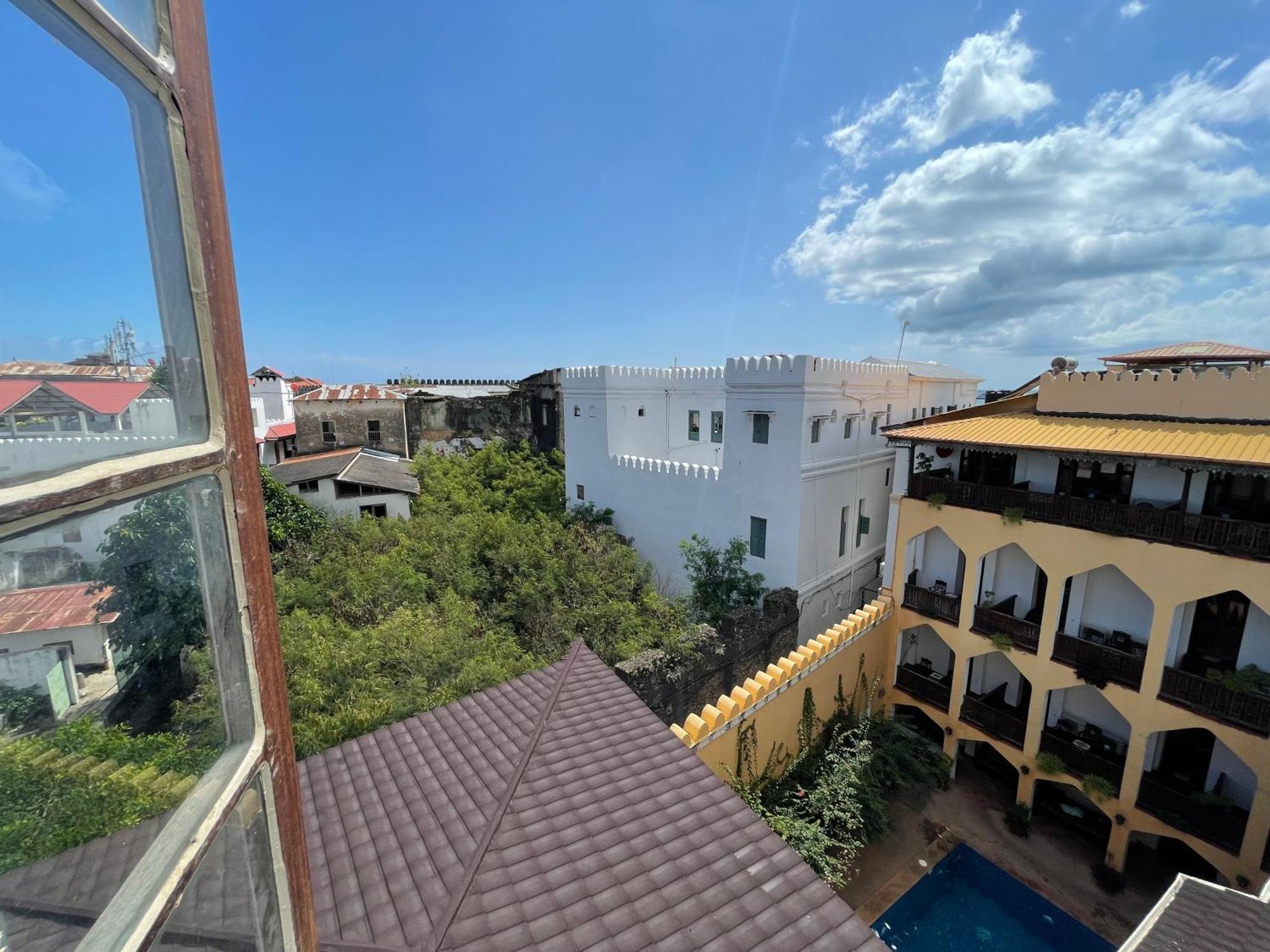Hotel Mizingani Seafront 4*