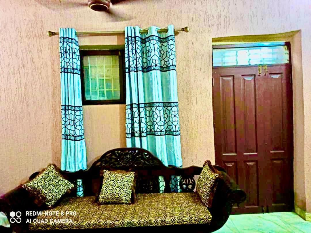 Tunaz House 2 Homestay
