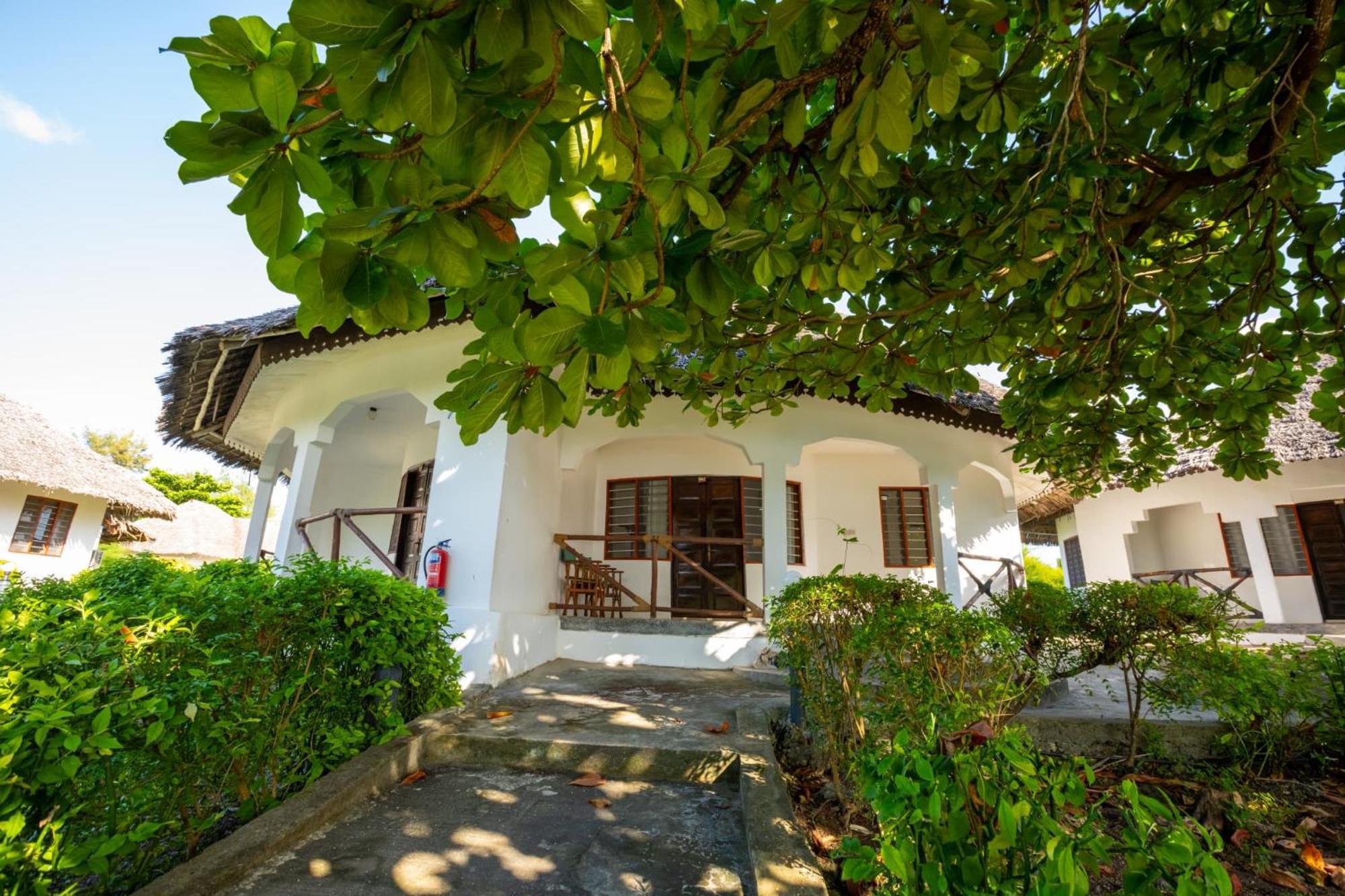 Zanzinite Resort Zanzibar
