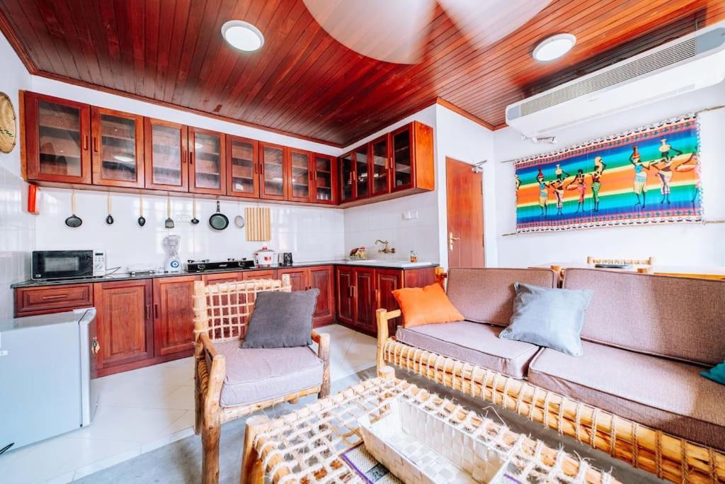 Apartment Gallery At Trains House *
