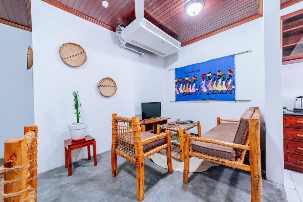 Apartment Roots At Train's House Zanzibar