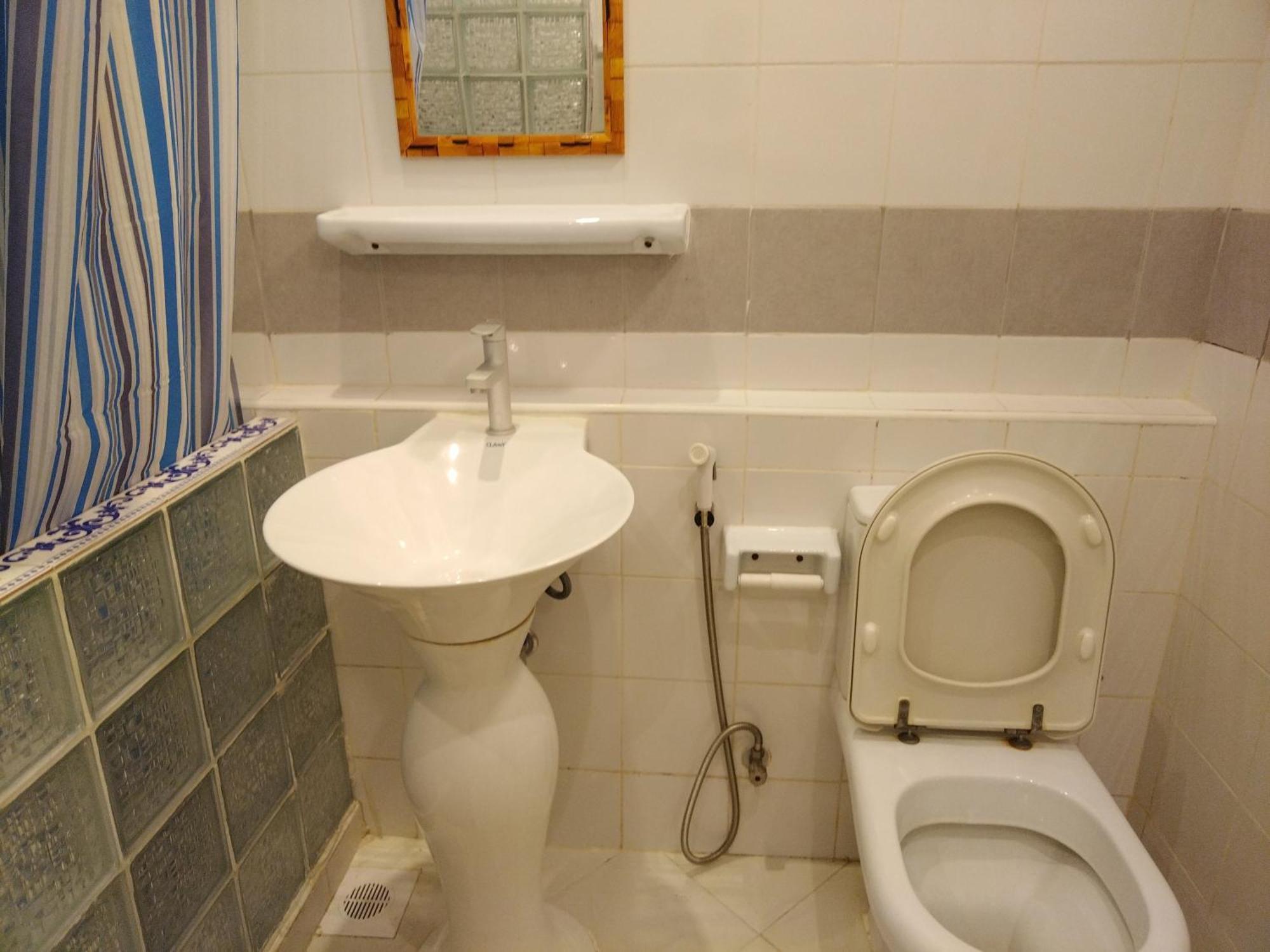 Jux House 2 * Zanzibar