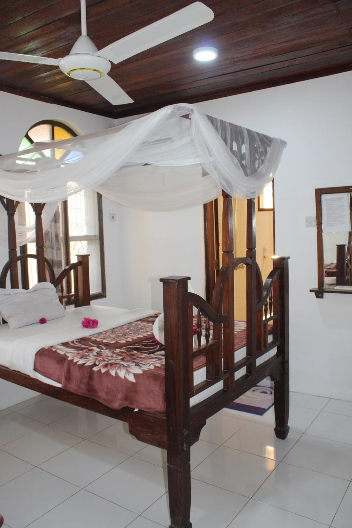 Lodge Garden Zanzibar