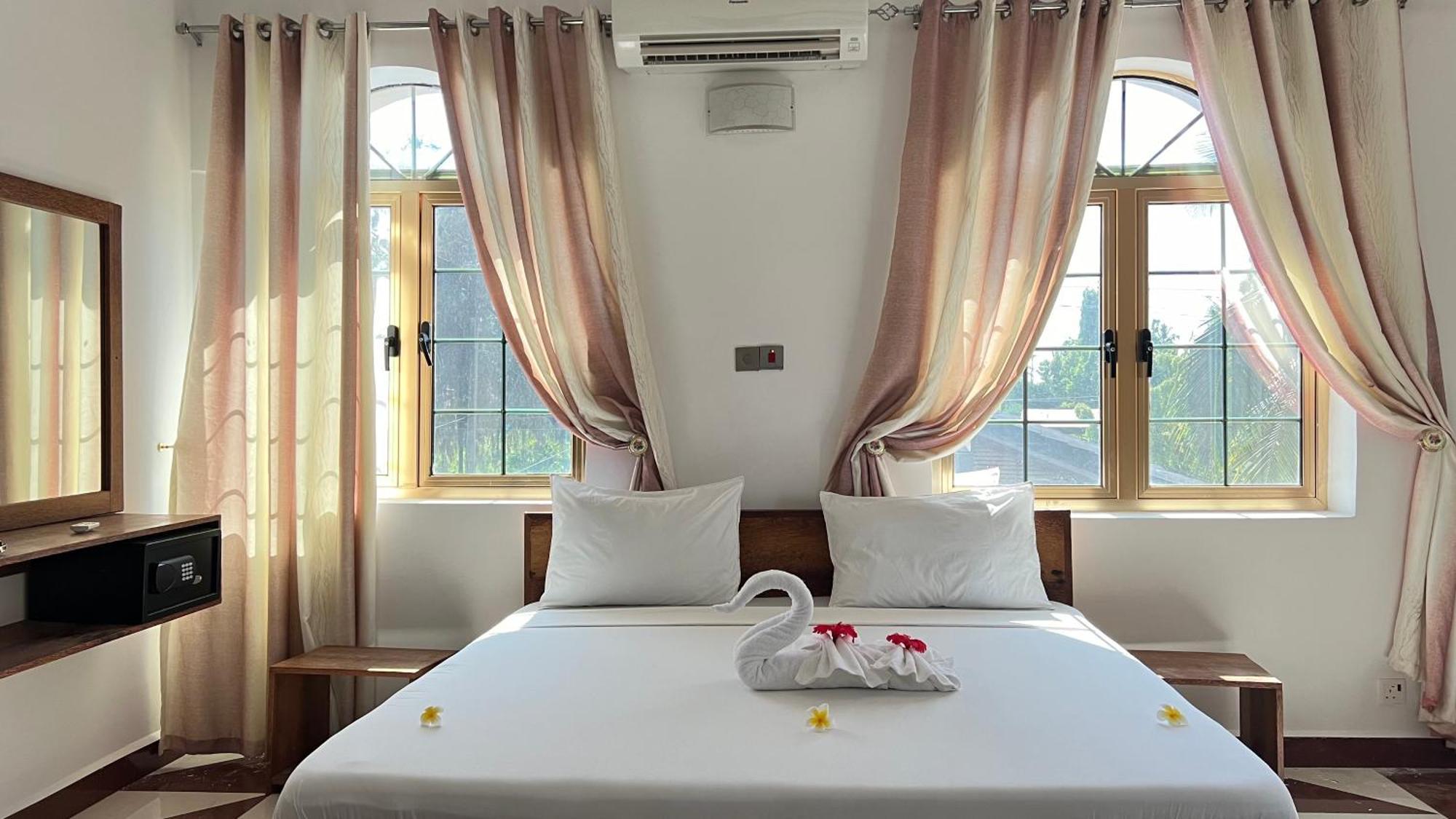 Skyport Hotel *